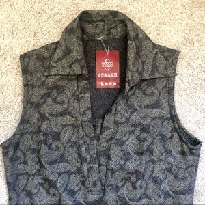 Sleeveless Paisley Top